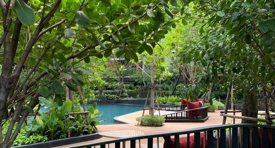 Condo en alquiler de 2 habitaciones en Suan Luang, Bangkok
