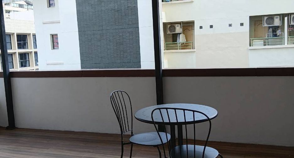 À louer 2 chambres condo à Watthana, Bangkok