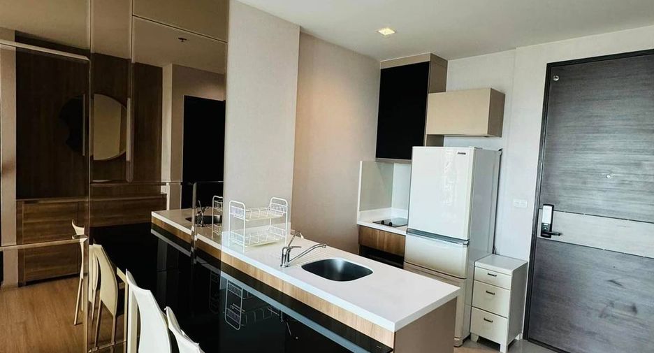 Condo en alquiler de 1 habitaciones en Sathon, Bangkok