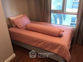 For rent 2 bedrooms condo in Huai Khwang, Bangkok