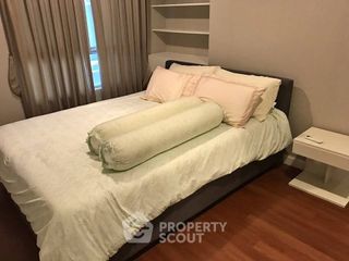 For rent 2 bedrooms condo in Huai Khwang, Bangkok