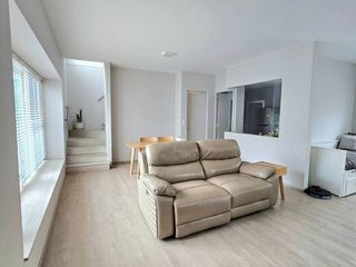 Haus zur Miete mit 2 Zimmer in Prawet, Bangkok