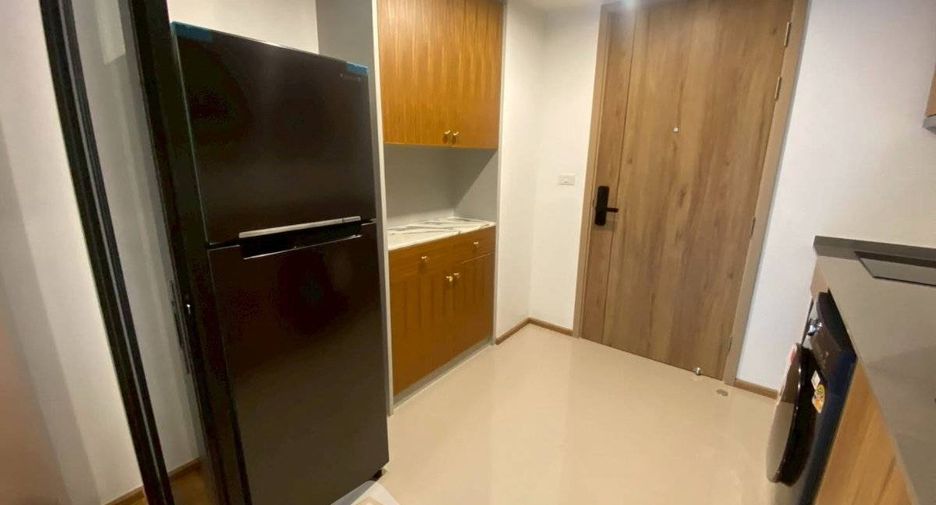 For rent 2 bedrooms condo in Chatuchak, Bangkok