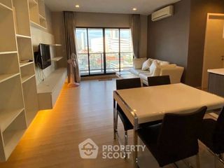 À louer 2 chambres condo à Khlong San, Bangkok