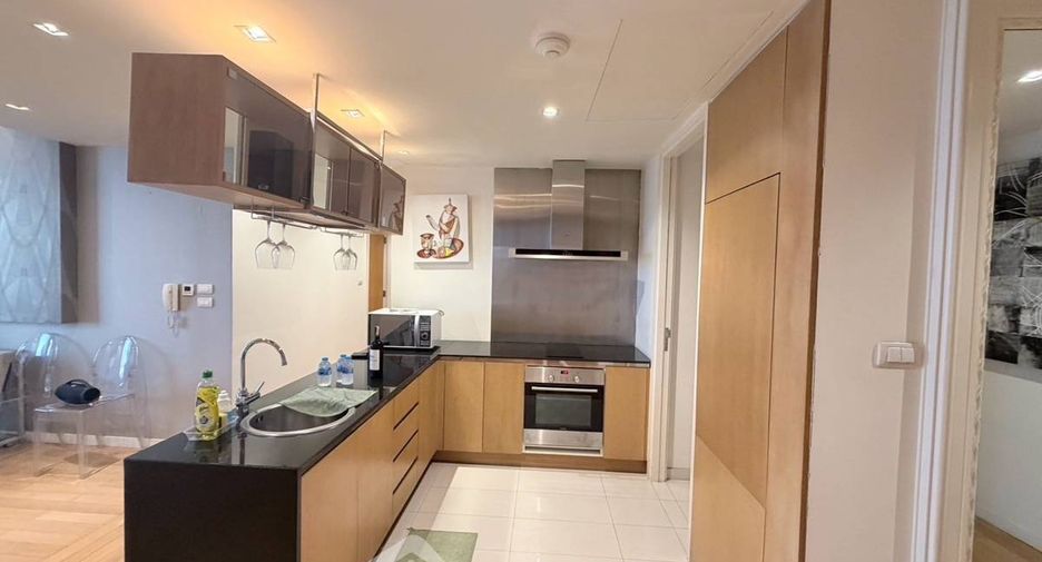 Condo en alquiler de 2 habitaciones en Yan Nawa, Bangkok
