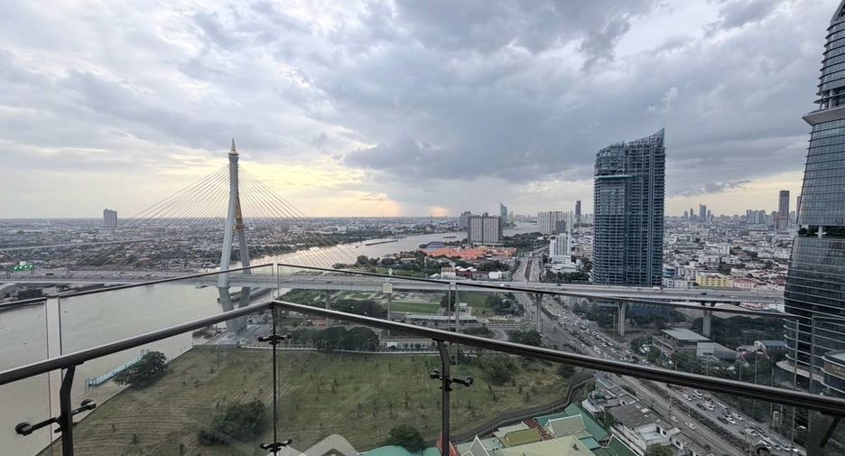 Condo en alquiler de 2 habitaciones en Yan Nawa, Bangkok