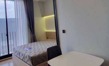 For rent 1 bed condo in Phaya Thai, Bangkok