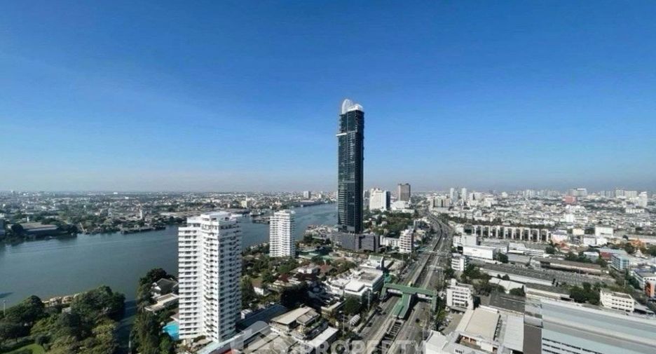 À louer 2 chambres condo à Yan Nawa, Bangkok