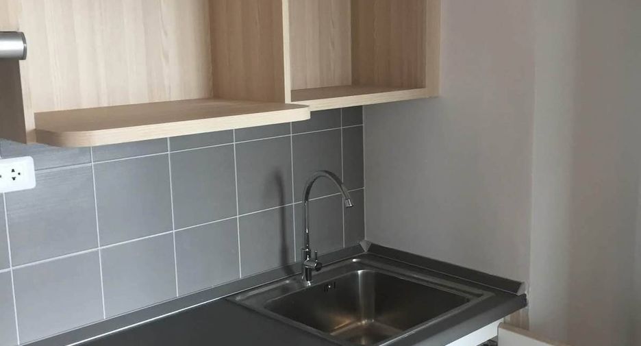 Condo en alquiler de 2 habitaciones en Bang Na, Bangkok