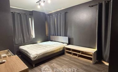 For rent 2 bedrooms condo in Phra Khanong, Bangkok