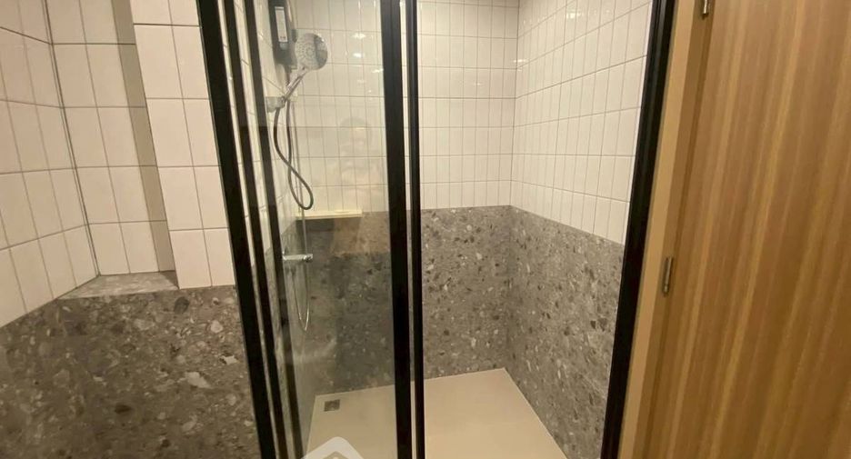 For rent 2 bedrooms condo in Chatuchak, Bangkok