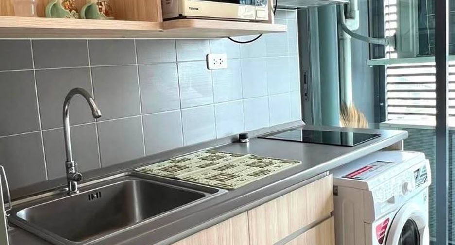 Condo en alquiler de 2 habitaciones en Bang Na, Bangkok