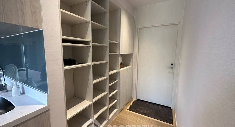 Wohnung zur Miete mit 1 Zimmer in Watthana, Bangkok