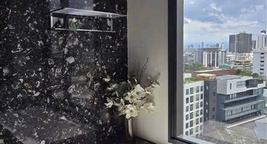 For rent 2 ベッドルーム condo in Khlong Toei, Bangkok