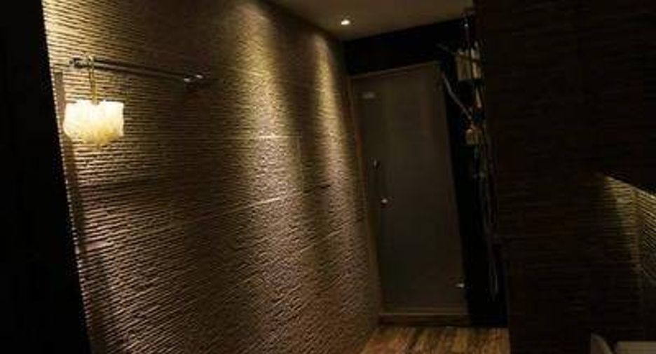 For rent 2 ベッドルーム condo in Phra Khanong, Bangkok