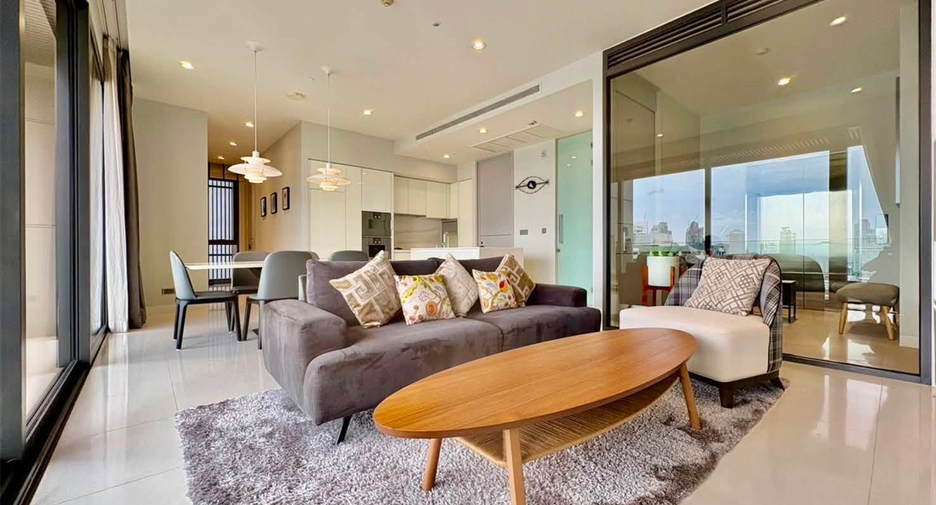 For sale 2 bedrooms condo in Khlong Toei, Bangkok
