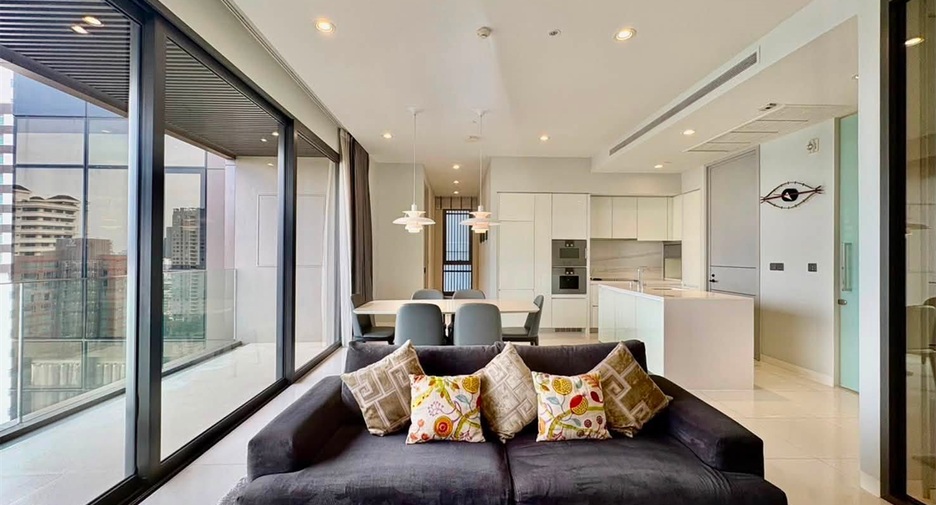For sale 2 bedrooms condo in Khlong Toei, Bangkok