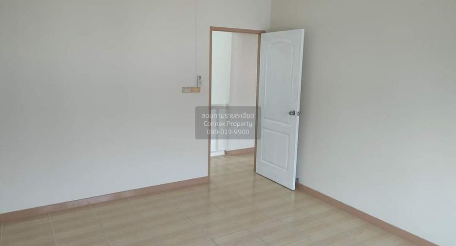 Casa adosada en venta de 3 habitaciones en Bang Khun Thian, Bangkok
