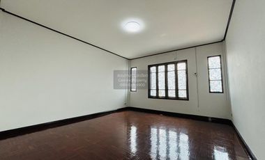 À vendre 2 chambres maison de ville à Mueang Pathum Thani, Pathum Thani