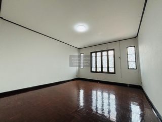 À vendre 2 chambres maison de ville à Mueang Pathum Thani, Pathum Thani