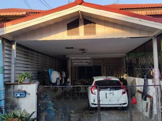 出售 2 卧室 联排别墅 在 Khlong Luang, Pathum Thani