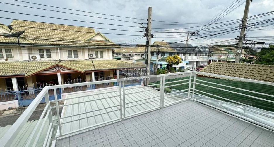 Reihenhaus zum Kauf mit 2 Zimmer in Bang Bua Thong, Nonthaburi