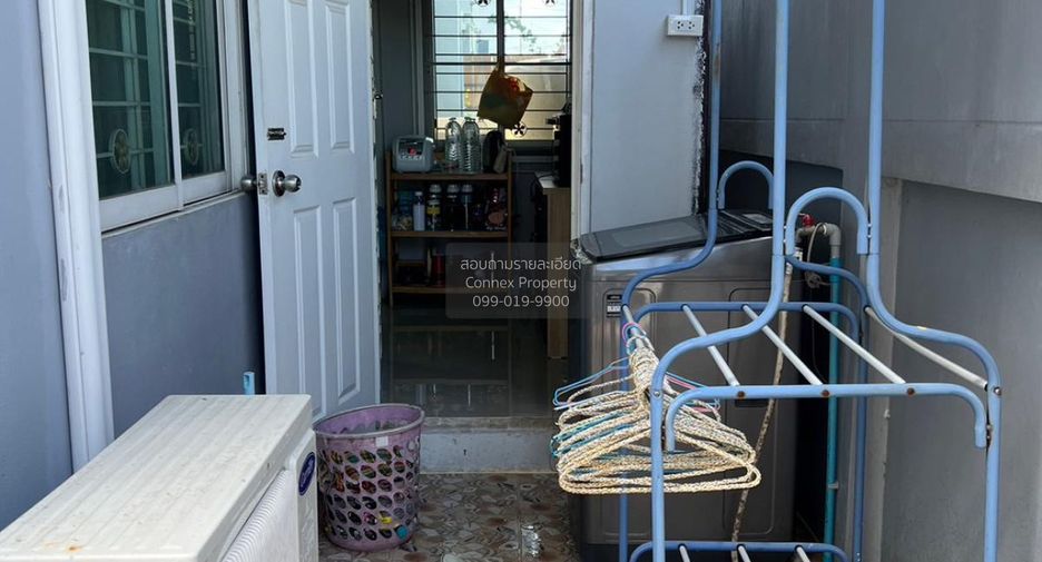 For sale 4 bedrooms townhouse in Sai Noi, Nonthaburi