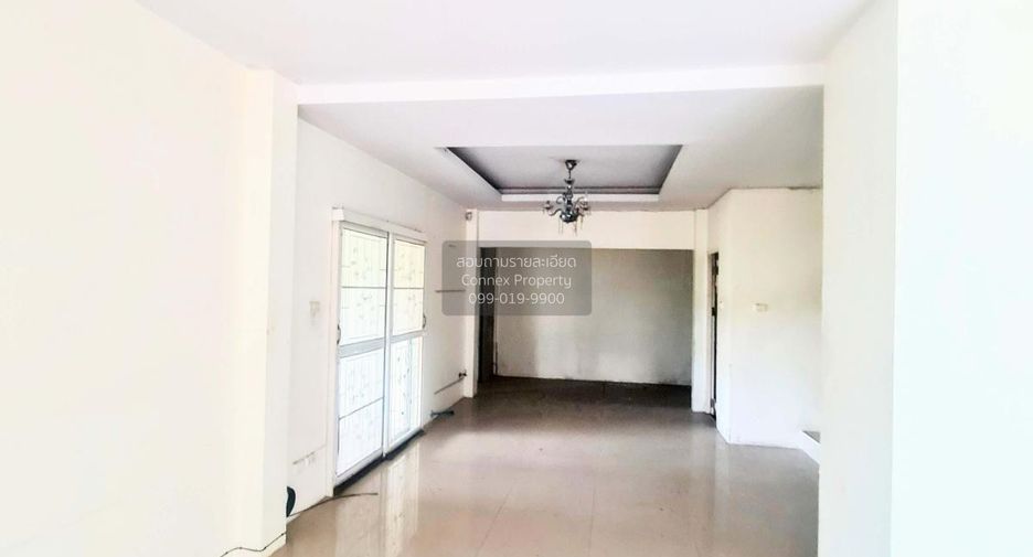 出售 4 卧室 独立屋 在 Lat Krabang, 曼谷