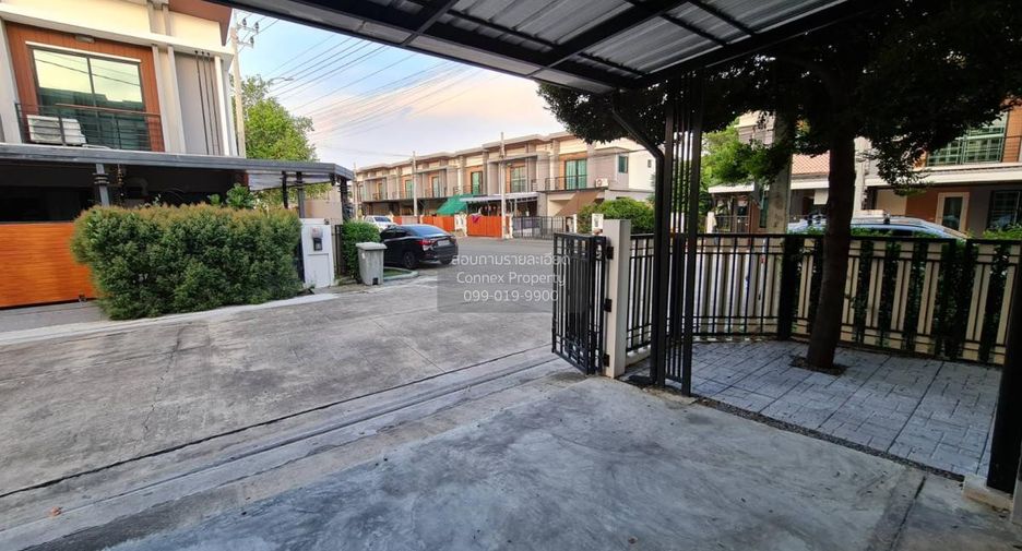 Casa adosada en venta de 3 habitaciones en Mueang Nonthaburi, Nonthaburi