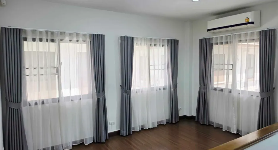 Casa en alquiler de 5 habitaciones en Prawet, Bangkok