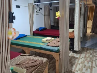 出售 1 卧室 商业空间 在 Bang Lamung, Chon Buri