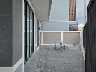 出售 2 卧室 独立屋 在 Si Racha, Chon Buri