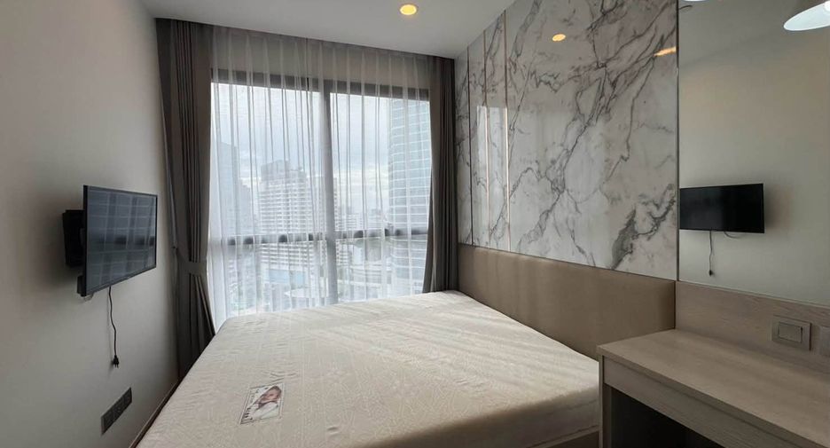For rent 2 bedrooms condo in Bang Rak, Bangkok