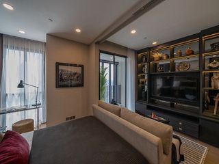 Wohnung zur Miete mit 1 Zimmer in Bang Rak, Bangkok