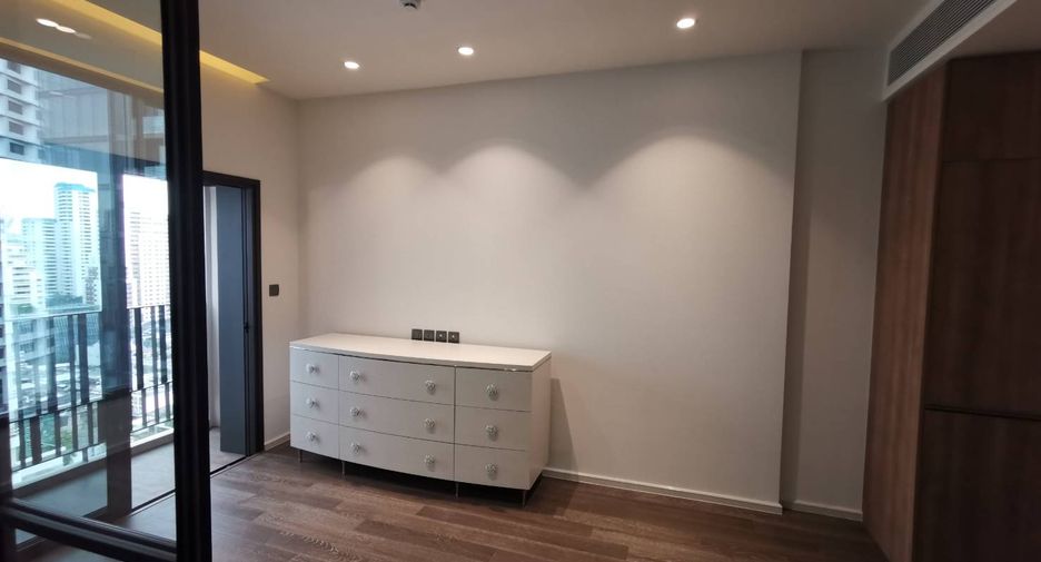À louer et à vendre 1 chambre condo à Khlong Toei, Bangkok