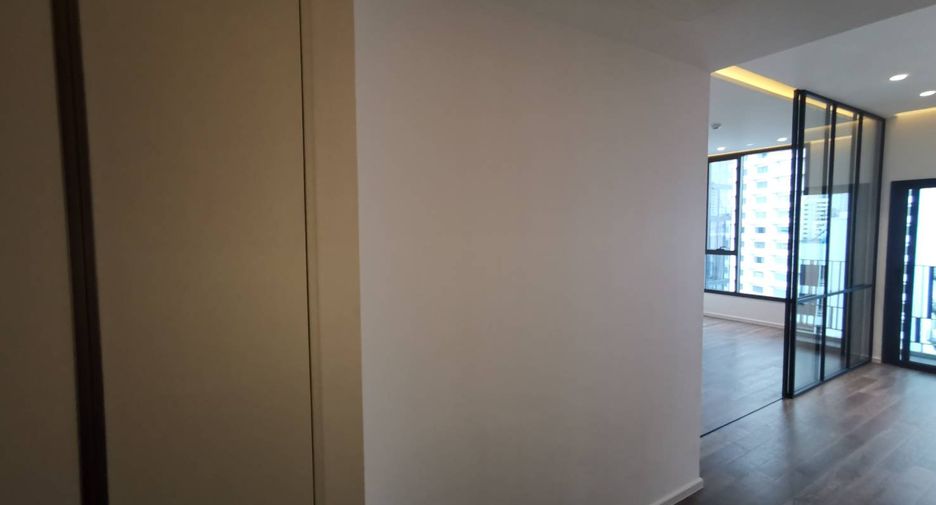 À louer et à vendre 1 chambre condo à Khlong Toei, Bangkok