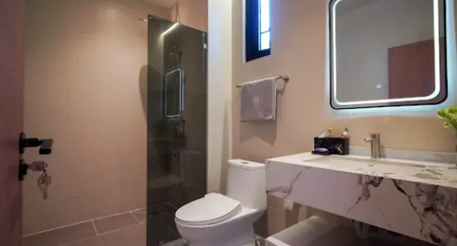 For rent and for sale 5 bedrooms house in Na Jomtien, Pattaya