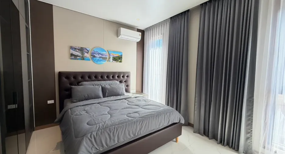 For rent and for sale 5 bedrooms house in Na Jomtien, Pattaya