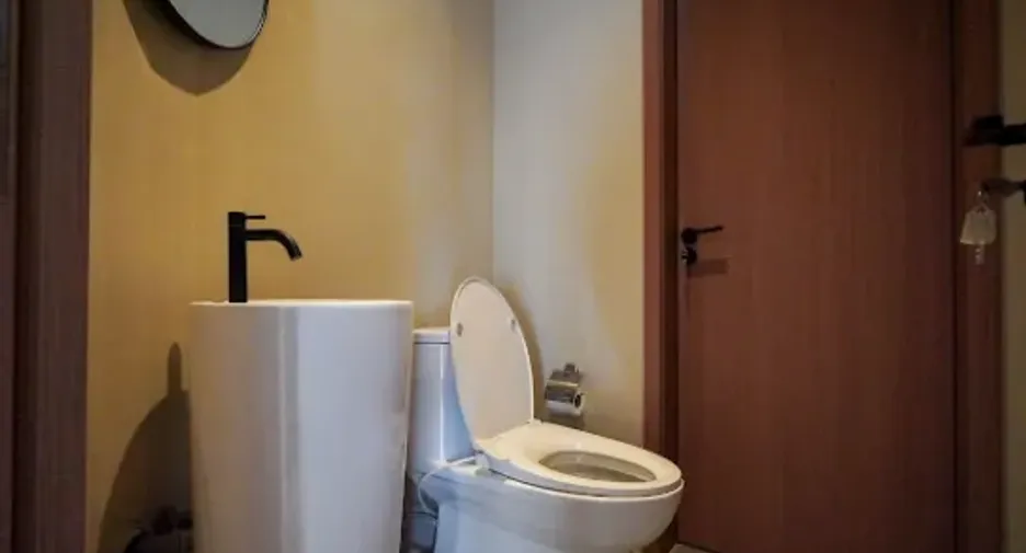 For rent and for sale 5 bedrooms house in Na Jomtien, Pattaya