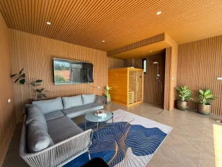For rent and for sale 5 bedrooms house in Na Jomtien, Pattaya