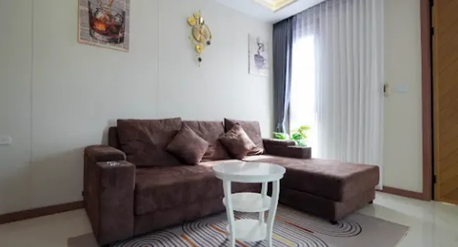 For rent and for sale 5 bedrooms house in Na Jomtien, Pattaya