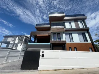 For rent and for sale 5 bedrooms house in Na Jomtien, Pattaya