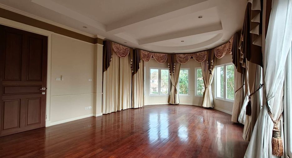 For sale 5 ベッドルーム villa in San Sai, Chiang Mai
