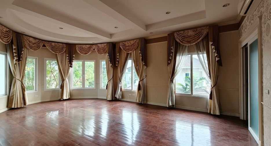 For sale 5 ベッドルーム villa in San Sai, Chiang Mai