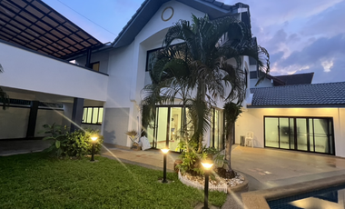 À louer 3 chambres maison à Mueang Phuket, Phuket