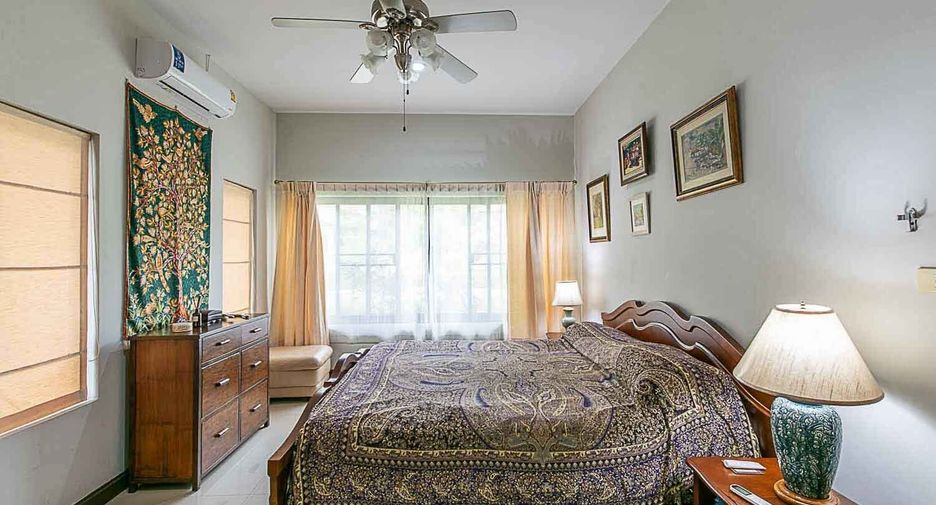 For sale 3 bedrooms house in Hua Hin, Prachuap Khiri Khan