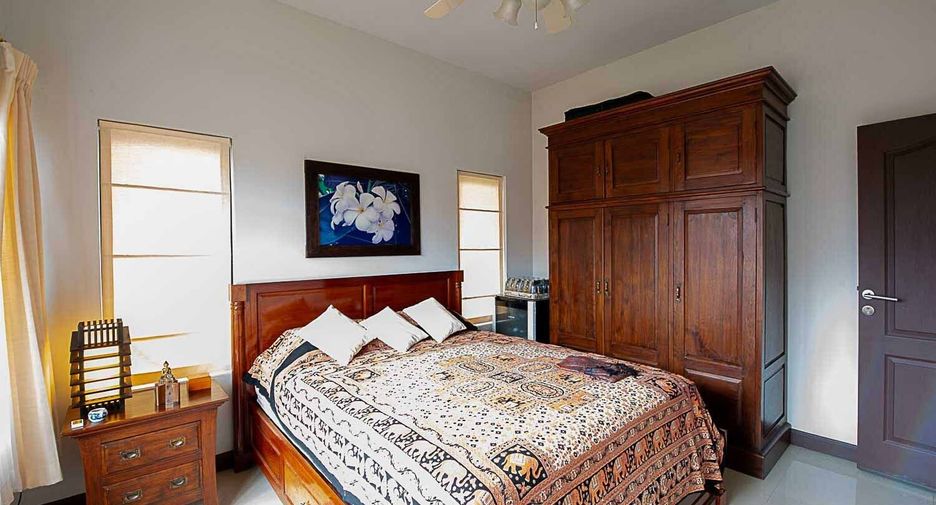 For sale 3 bedrooms house in Hua Hin, Prachuap Khiri Khan
