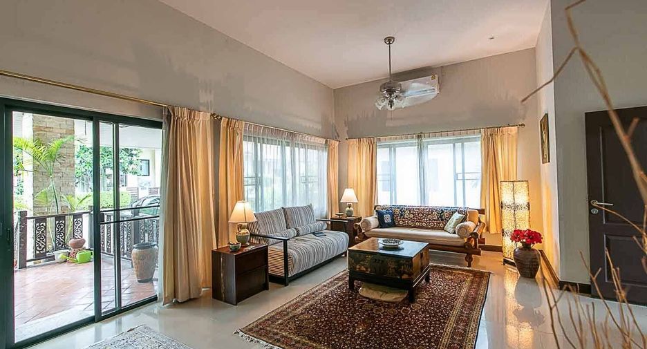 For sale 3 bedrooms house in Hua Hin, Prachuap Khiri Khan