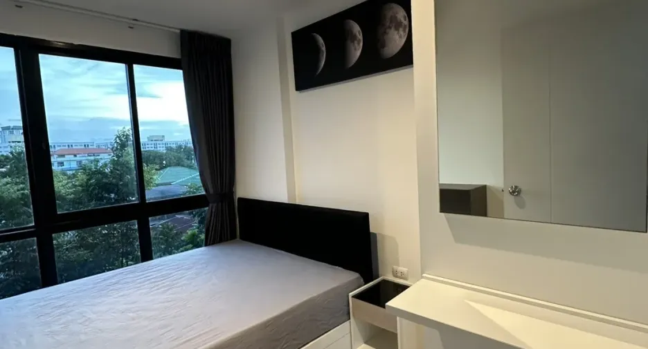 For sale 1 bed condo in Bang Kapi, Bangkok