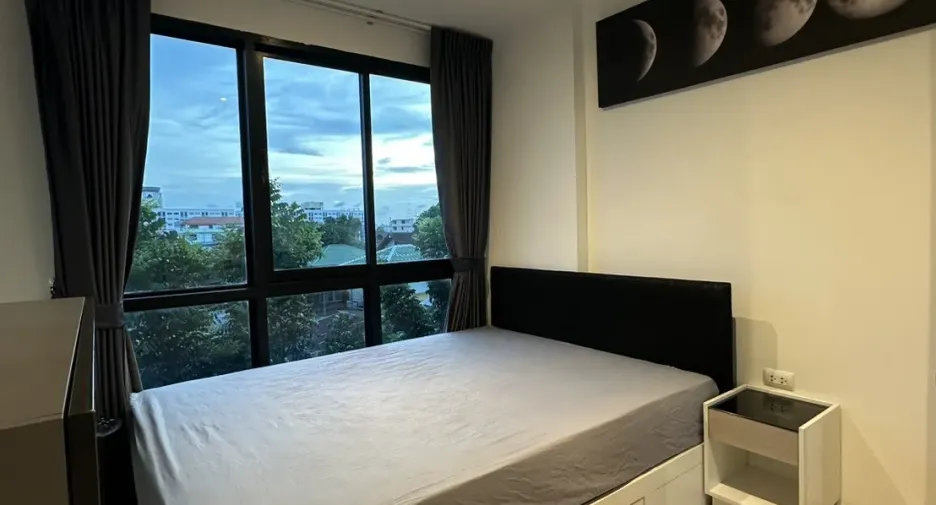 For sale 1 bed condo in Bang Kapi, Bangkok